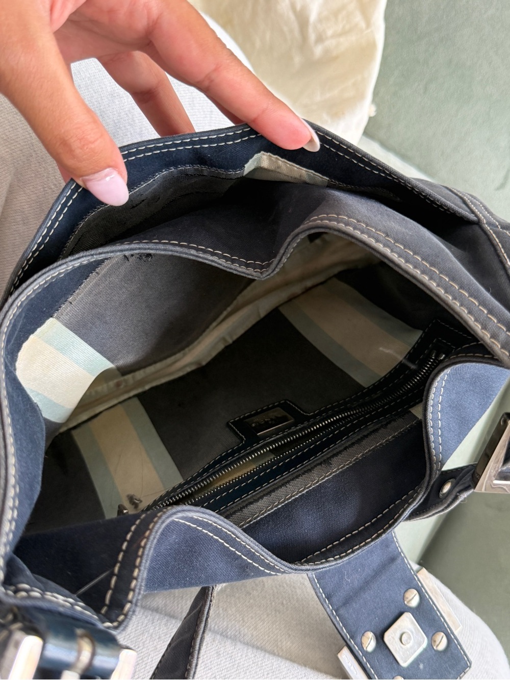Fendi Mama Baguette Shoulder Bag - Picture 7 of 12